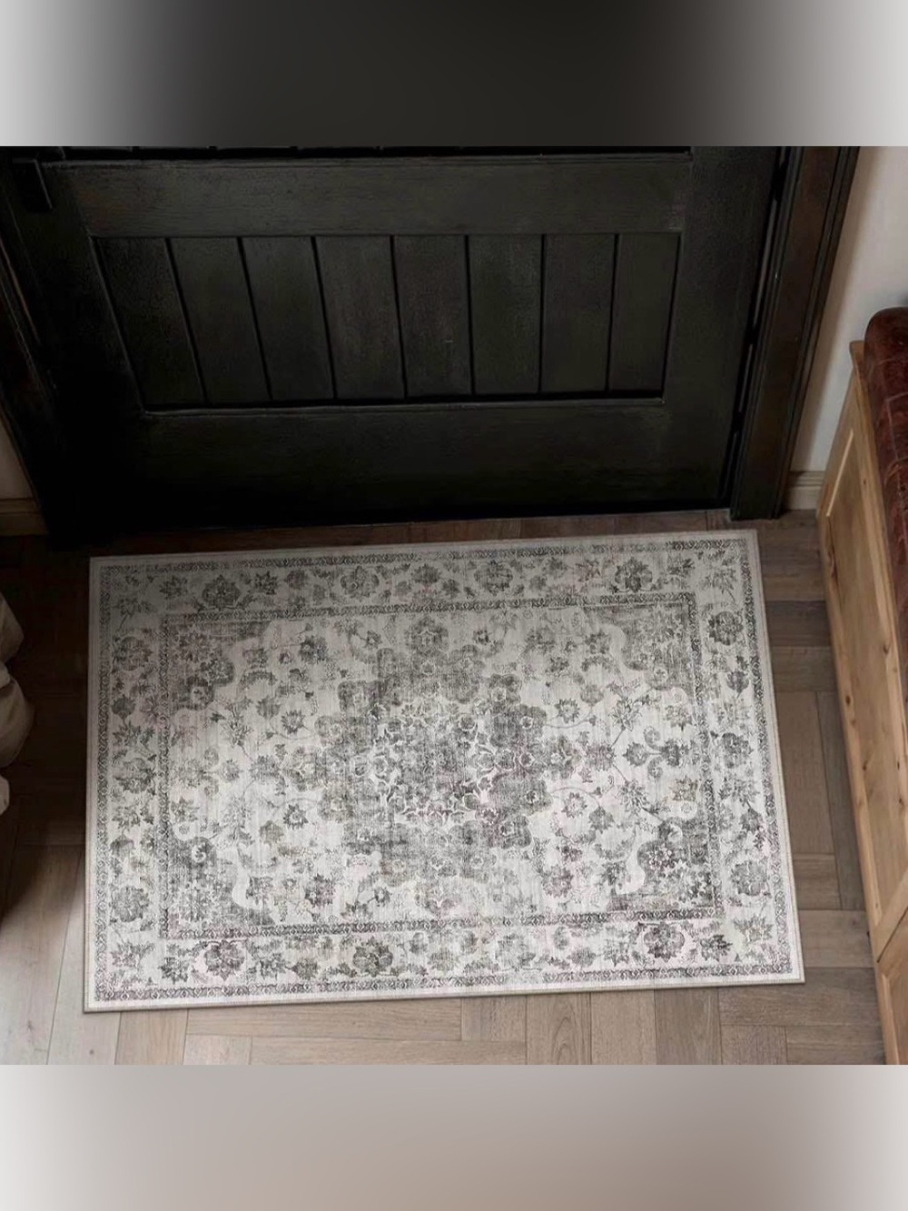 2x3 Black Neutral Washable Rug